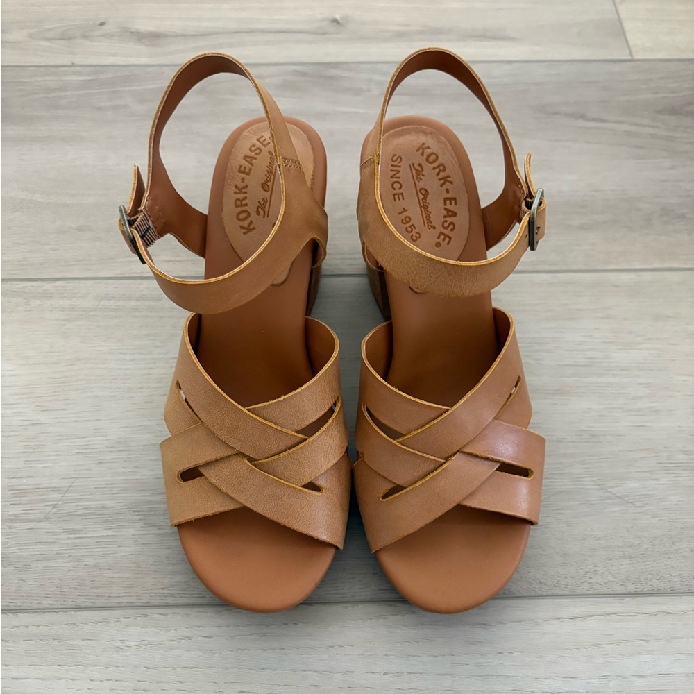 Kork-Ease Tan Leather Sandals with Chunky Heel